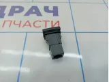 Кнопка противотуманных фар Toyota Corolla (E180) .