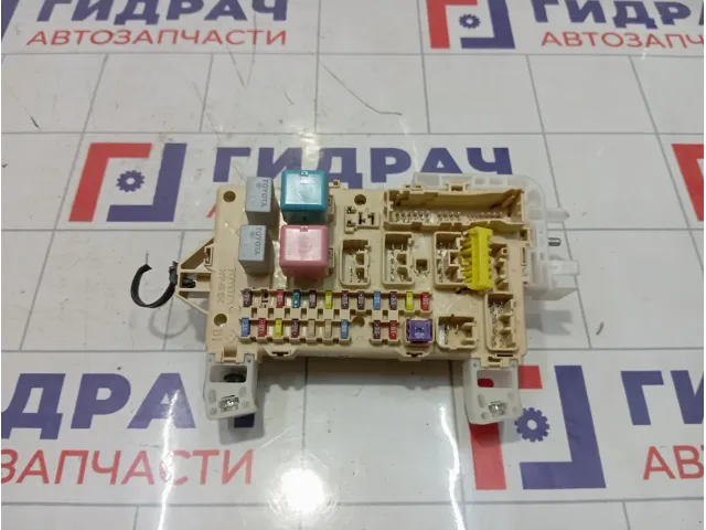 Блок предохранителей Toyota Corolla Verso 892210F010