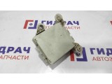 Блок предохранителей Toyota Estima 2 82734-28010.
