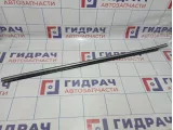 Накладка стекла переднего правого Toyota Highlander 2 (XU40) 75710-48070