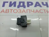 Кнопка центрального замка Toyota Highlander 8493012250
