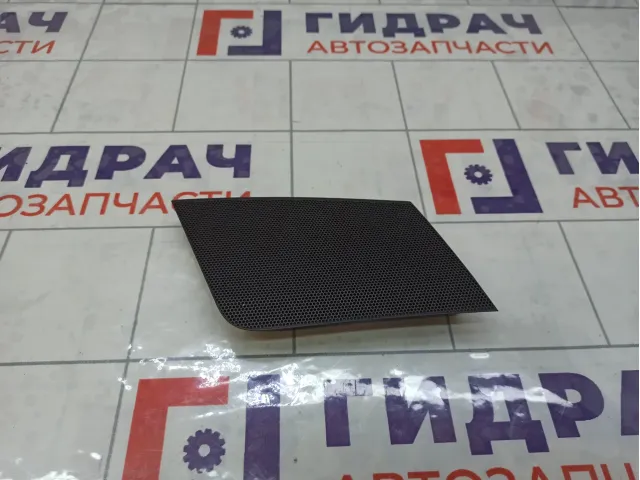 Решетка динамика на торпедо правая Toyota Highlander