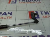 Амортизатор крышки (двери) багажника левый Toyota Highlander 6896049375