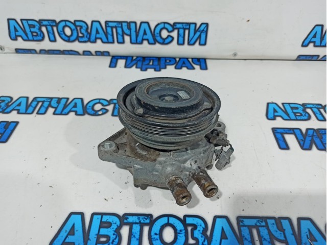 Насос (помпа) электрический Toyota Land Cruiser 100 41810-00013.
