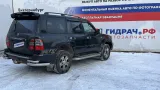 Фонарь задний наружный левый Toyota Land Cruiser 8156060480