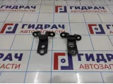 Петли двери передней правой Toyota Land Cruiser Prado (J120) 68710-35030