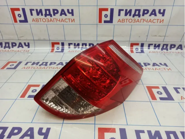 Фонарь задний правый Toyota RAV4 (XA30) 81551-42090