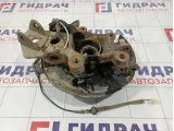 Кулак поворотный задний левый Toyota RAV4 (XA30) 42305-42020