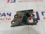 Кронштейн передней балки правый Toyota RAV4 (XA30) 52255-12010