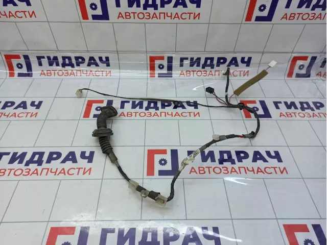 Проводка двери задней правой Toyota RAV4 (XA30) 82153-42100