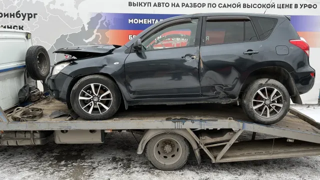 Разбор Тойота Рав4 в Тюмени