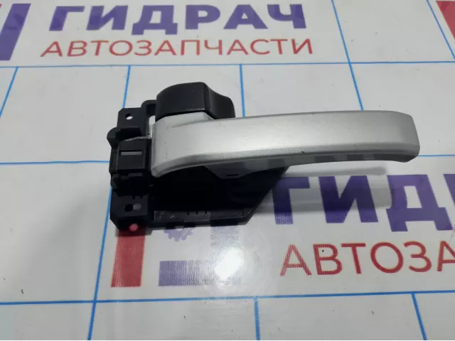 Ручка двери внутренняя левая Toyota Tundra (XK50) 69206-0C020