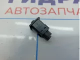 Кнопка системы контроля давления в шинах Toyota Tundra (XK50) 84746-AE010