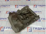 Накладка декоративна на двигатель Toyota Tundra (XK50) 11209-0S010