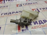 Цилиндр тормозной главный Toyota Yaris (XP90) 47201-09160