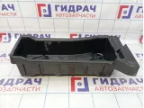 Ящик для инструментов правый Toyota Yaris (XP90) 64995-0D010