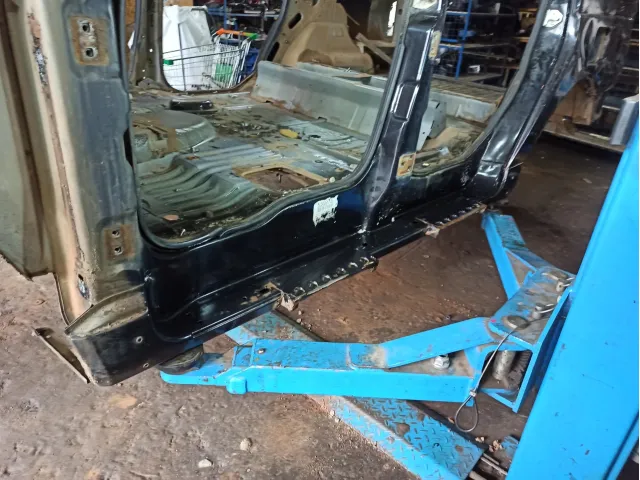 Порог со стойкой левый UAZ Patriot