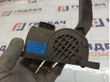 Педаль газа UAZ Patriot 31631108150