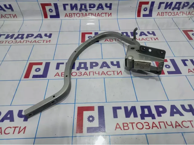 Петля крышки багажника левая Volkswagen Polo Sedan (Mk5) 6RF827301A