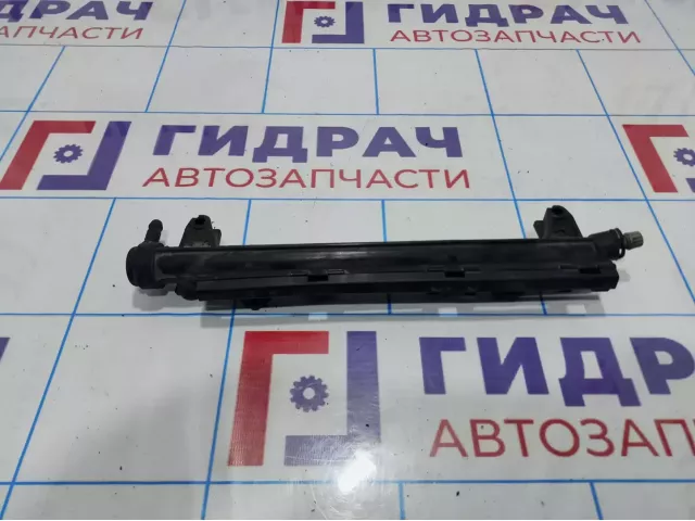 Рейка топливная Volkswagen Polo Sedan (Mk5) 036133320C