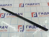 Уплотнитель стекла двери переднего правого Volkswagen Polo Sedan (Mk5) 6RU8374805AP