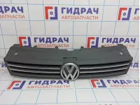 Решетка радиатора Volkswagen Polo Sedan (Mk5) 6RU853653