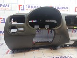 Торпедо Volkswagen Polo Sedan (Mk5) 6RU857003L82V. Царапины.