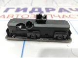 Кнопка открывания багажника Volkswagen Polo Sedan (Mk5) 6V0827566.