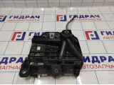 Крепление аккумулятора Volkswagen Polo Sedan (Mk5) 6C0915331D.