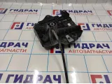 Крепление аккумулятора Volkswagen Polo Sedan (Mk5) 6C0915331D.
