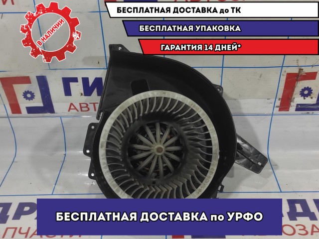 Моторчик отопителя Volkswagen Polo Sedan (Mk5) 6R1819015A.