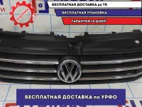 Решетка радиатора Volkswagen Polo Sedan (Mk5) 6RU853653.