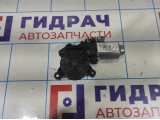 Мотор стеклоподъемника задний левый Volkswagen Polo Sedan (Mk5) 6RU959812.