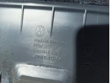 Обшивка двери багажника Volkswagen Tiguan 5N0867601A. Царапины.