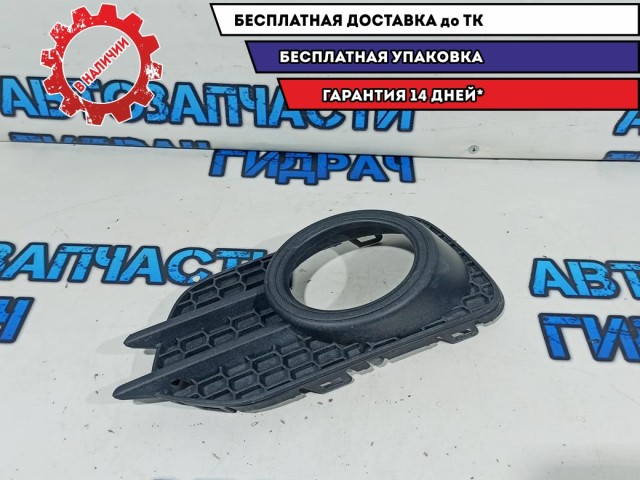 Решетка в бампер левая Volkswagen Tiguan 5N0853665G.