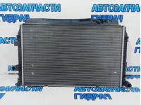 Радиатор основной Volkswagen Tiguan 5N0121253H.