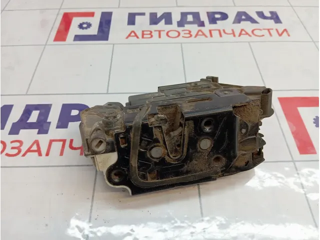 Замок двери задней левой Volkswagen Amarok (2H) 5N0839015D