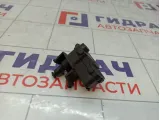 Активатор замка крышки бензобака Volkswagen Amarok (2H) 2H0810773G