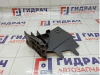 Воздуховод радиатора левый Volkswagen Amarok (2H) 2H0121329A