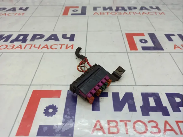 Блок предохранителей Volkswagen Amarok (2H)