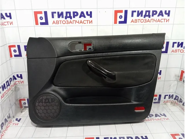 Обшивка двери передней правой Volkswagen Golf (Mk4) 1J4867012CJHRP