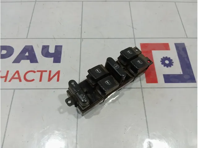 Блок управления стеклоподъемниками Volkswagen Golf (Mk4) 1J4959857