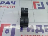 Блок управления стеклоподъемниками Volkswagen Golf 1K4959857B
