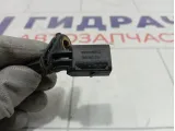 Датчик ABS передний правый Volkswagen Golf 7H0927804