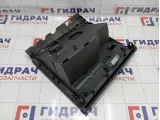 Бардачок Volkswagen Golf 5M1857114D