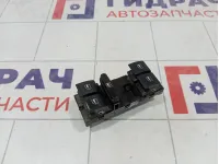 Блок управления стеклоподъемниками Volkswagen Golf Plus (Mk5) 1K4959857B