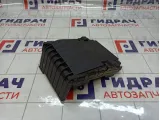 Крышка блока предохранителей Volkswagen Golf Plus (Mk5) 1K0937132F