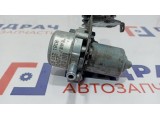 Насос вакуумный Volkswagen Jetta 1J0612181B. Сломана фишка.