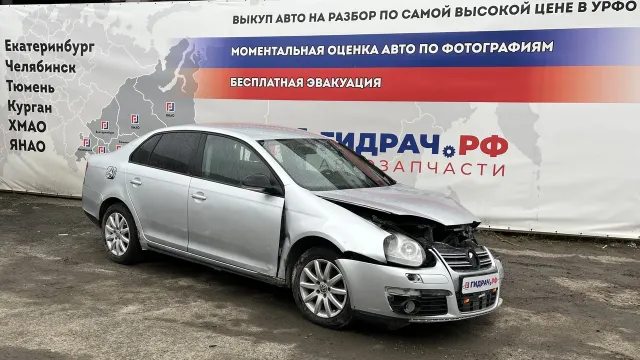 Автомобиль Volkswagen Jetta  в разборе