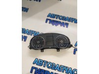 панель приборов Volkswagen Jetta 2012